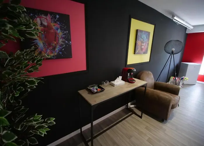 Design #6#- Jacuzzi Et Netflix-self Check-in Roubaix